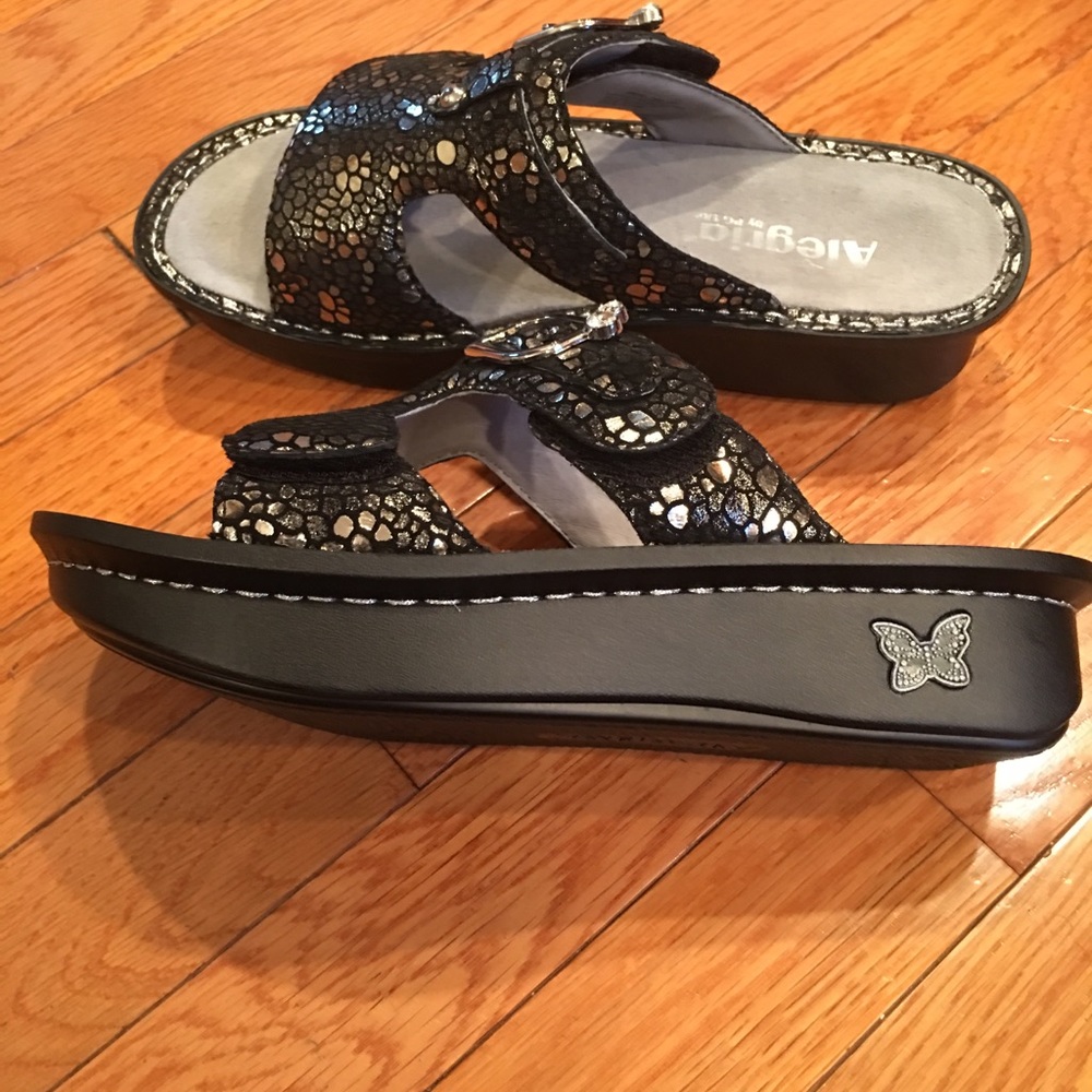 NWOT Alegria Strap Sandals - Fiona Pewter Mosaic - Picture 5 of 7